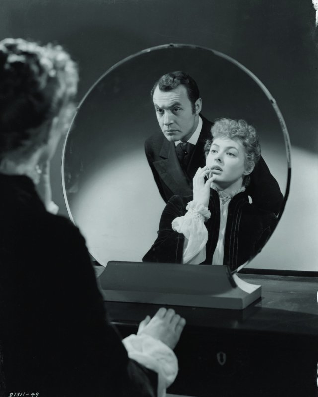 gaslightmirror