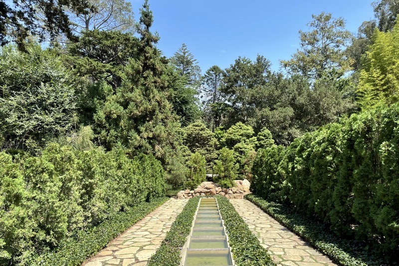 Lotusland 